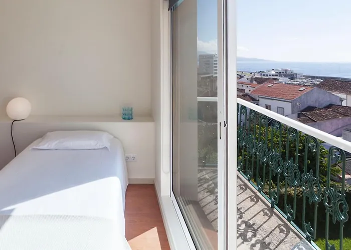 A Bica Hostel Ponta Delgada (Sao Miguel)